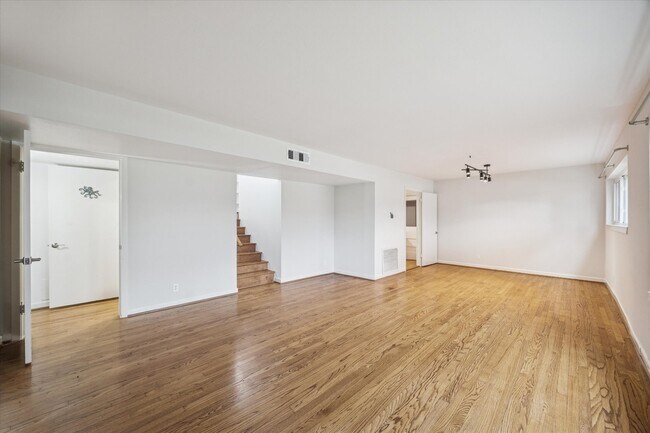 Building Photo - 10518 Moorberry Ln