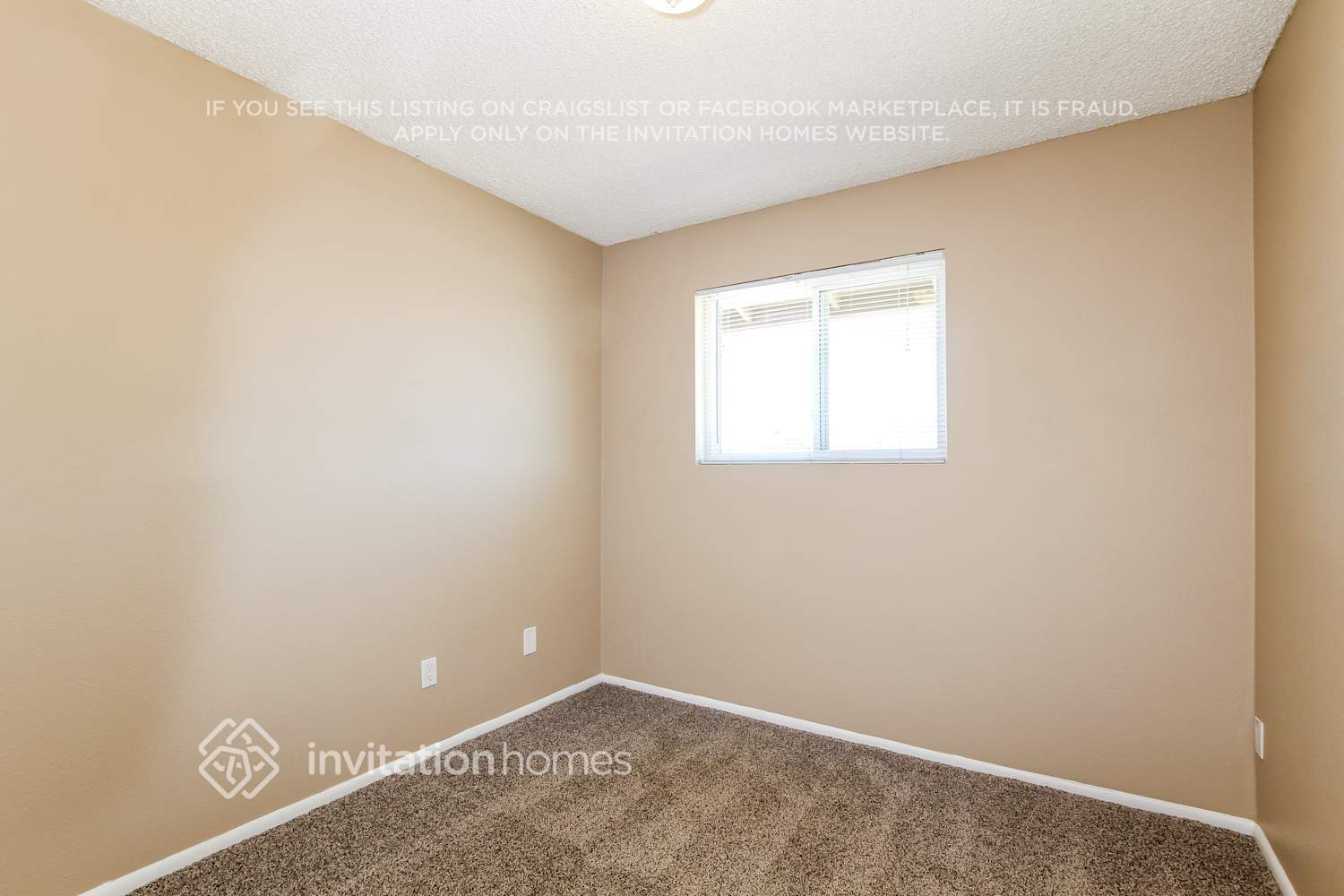 Building Photo - 4422 W Sanna St