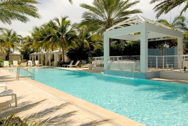 Building Photo - 2821 N Ocean Blvd