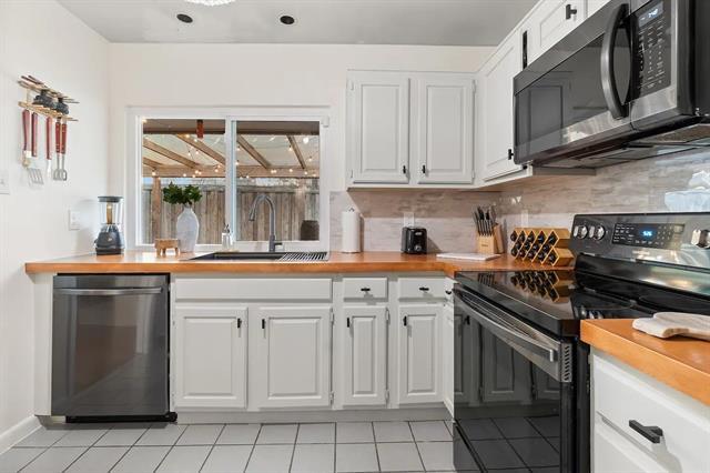 Building Photo - 10918 Listi Dr