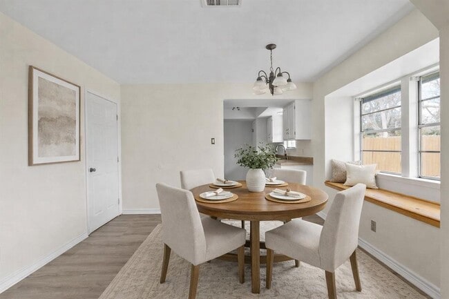 Building Photo - 9816 Teasdale Terrace