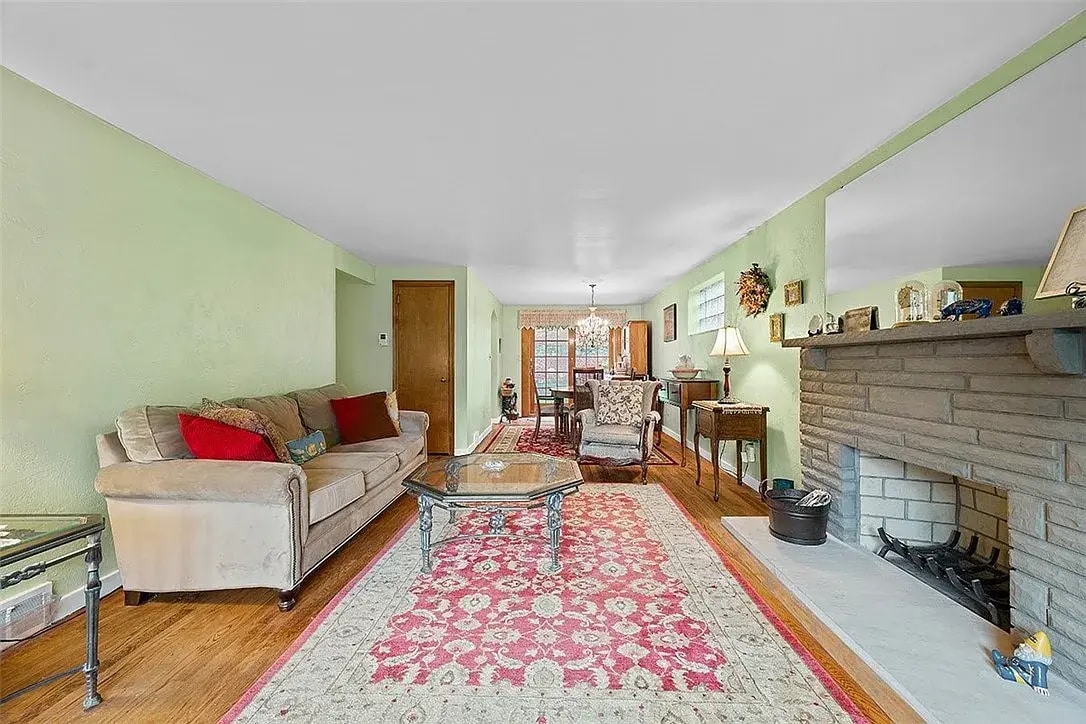 Building Photo - 1106 Lakemont Dr
