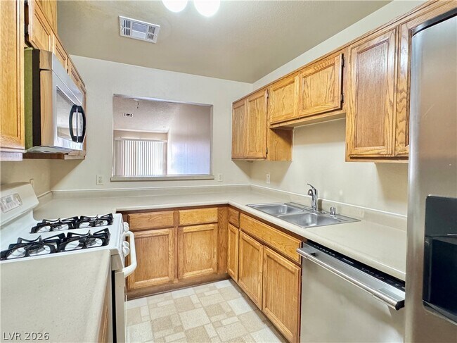 Building Photo - 304 Crosswind Way