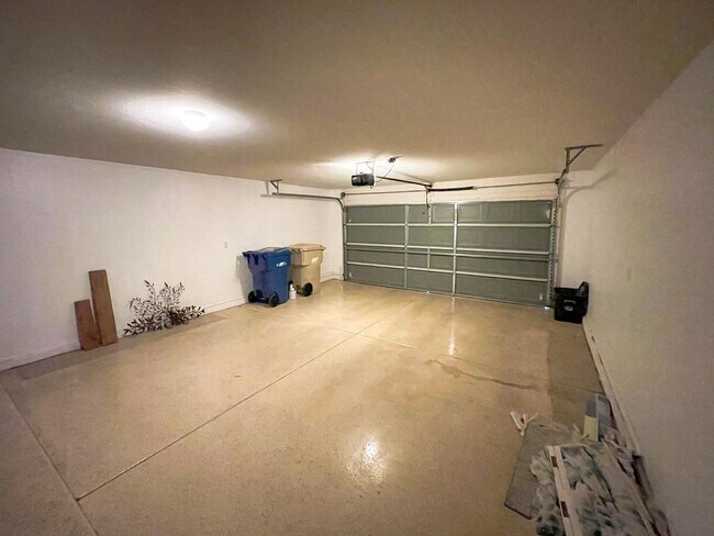 Building Photo - 23143 W Lasso Ln