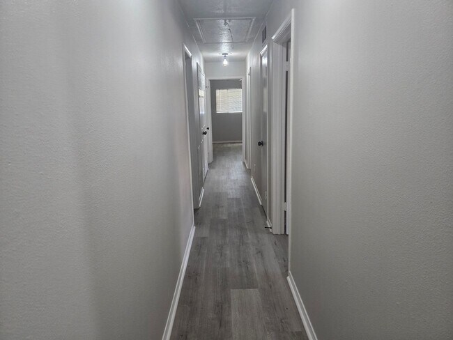 Building Photo - 13439 Blossomheath Ln