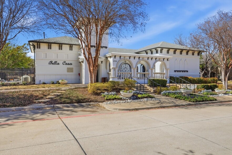 Building Photo - 6789 Cortona Ln