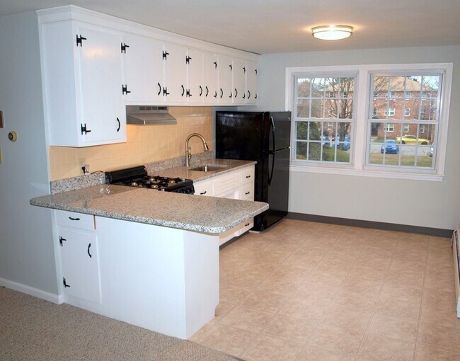 180 Tyngsboro Rd 180 Tyngsboro Rd Chelmsford MA 01863 Apartment Finder