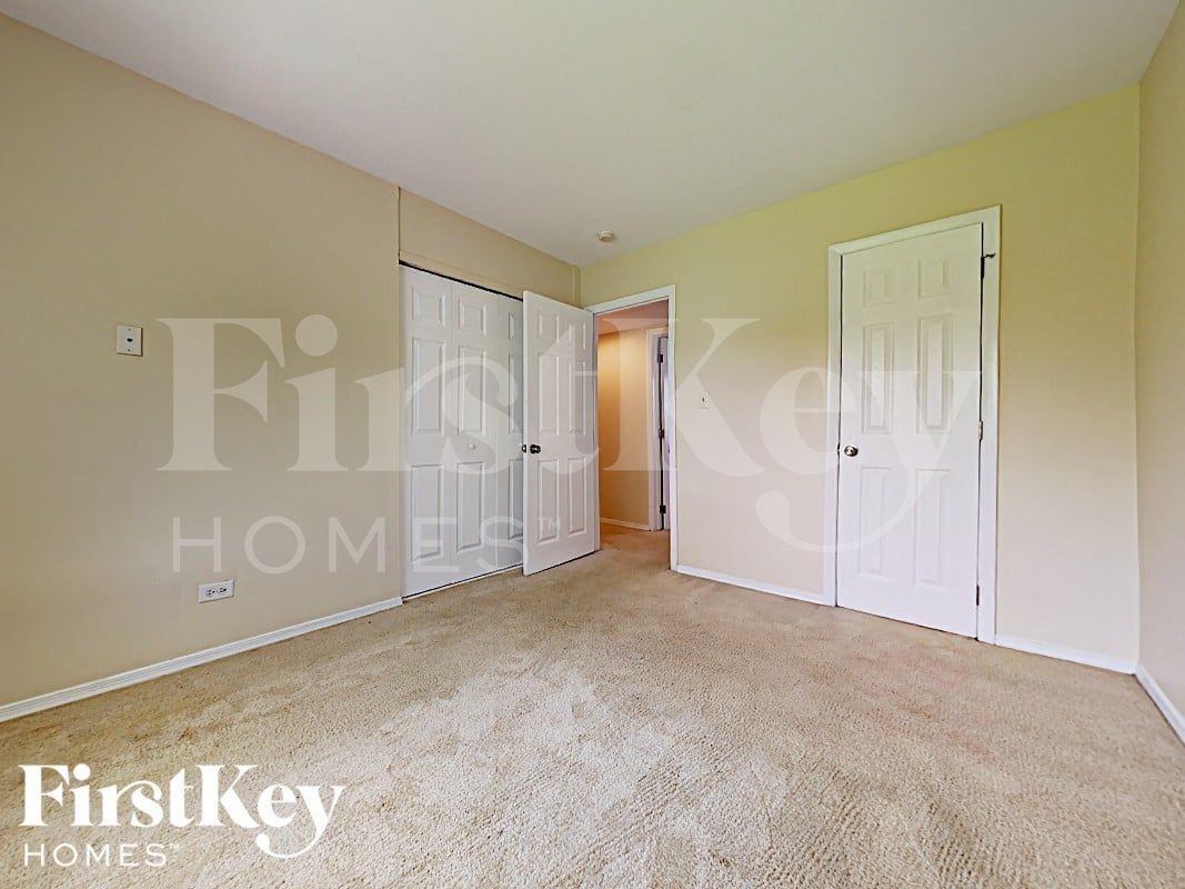 Building Photo - 6933 Hemlock St