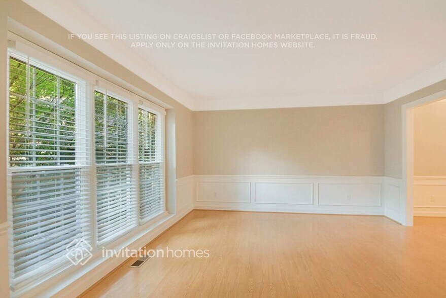 Building Photo - 305 Durington Pl