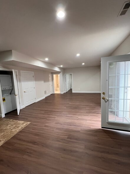 Building Photo - 9526 Parsonage Ln