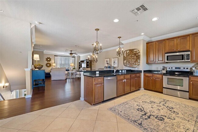 Building Photo - 672 Pensacola Ln