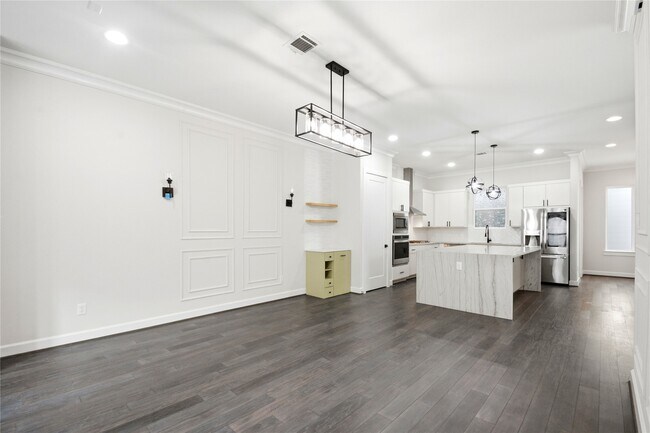 Building Photo - 849 Fisher St