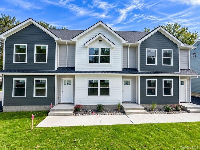 Building Photo - 60 Manor Pl
