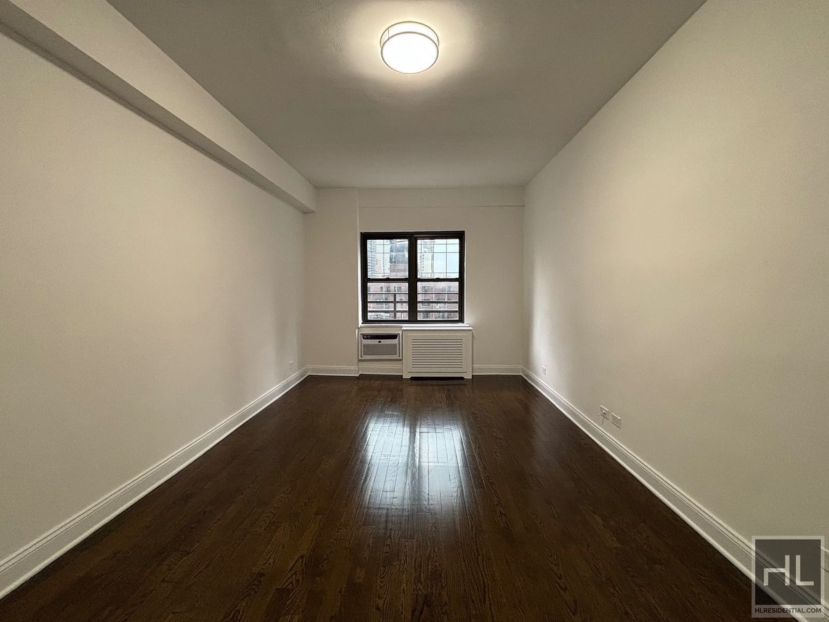 Building Photo - EAST 57 STREET