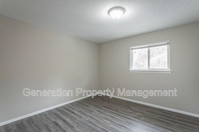 Building Photo - 113 Goodson Ave