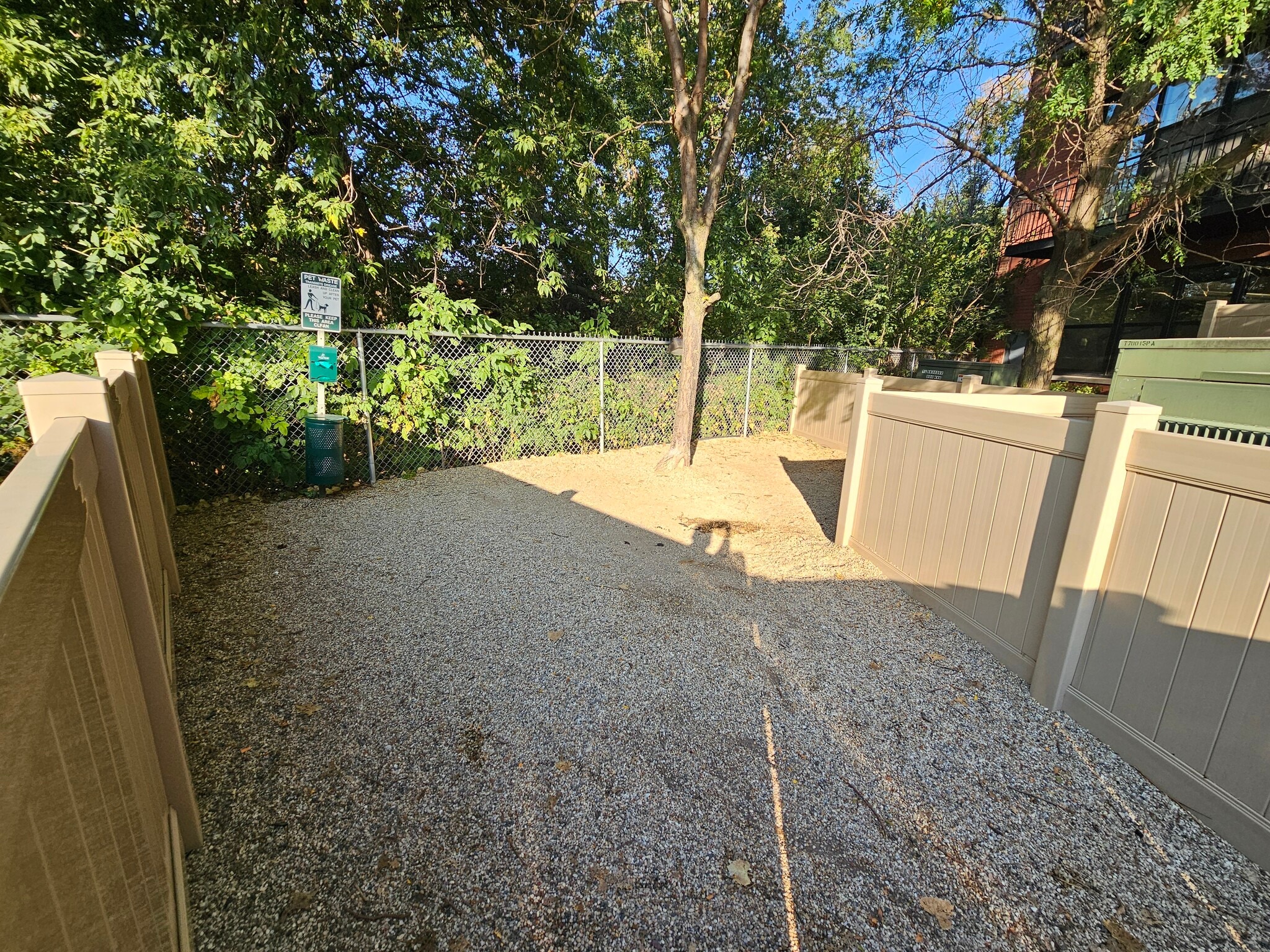 Building Photo - 2323 West Pershing Road