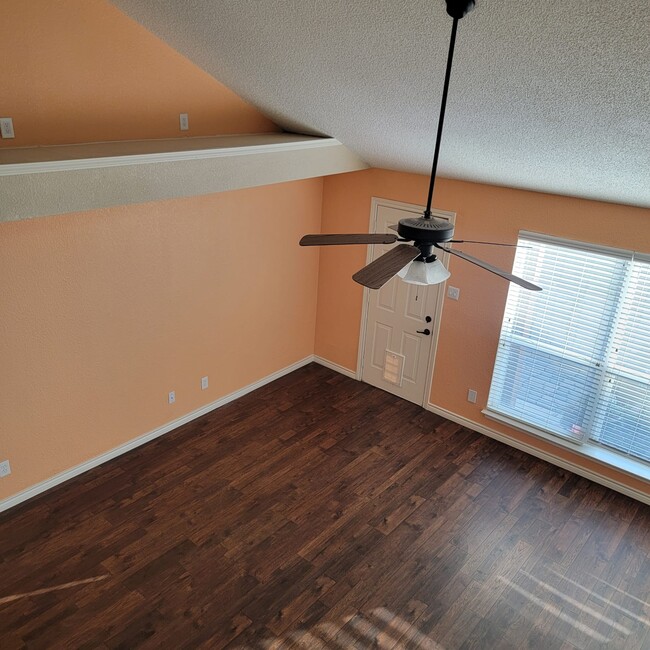 Building Photo - 6801 Tudor Dr