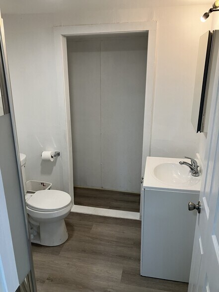 Bathroom - 495 Annie Lee Rd