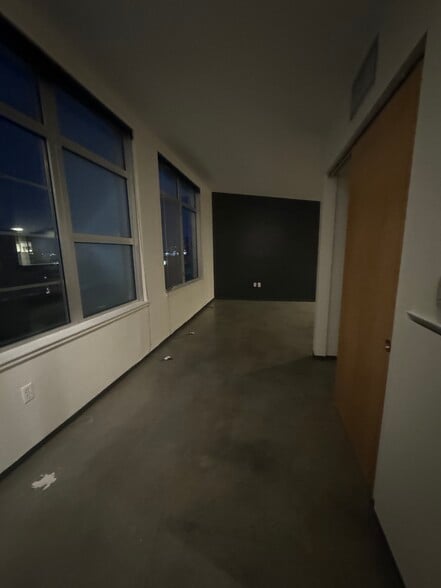 Building Photo - 160 E Berkeley St