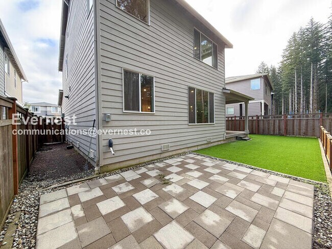 Building Photo - 33335 Crystal Ave SE