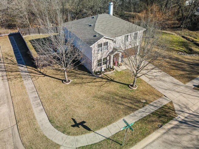 Building Photo - 2412 Avalon Creek Way