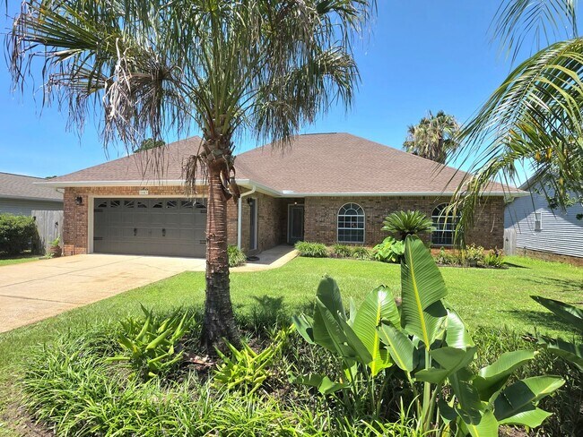 Building Photo - Waterfront home in Gulf Breeze- Coming Soon