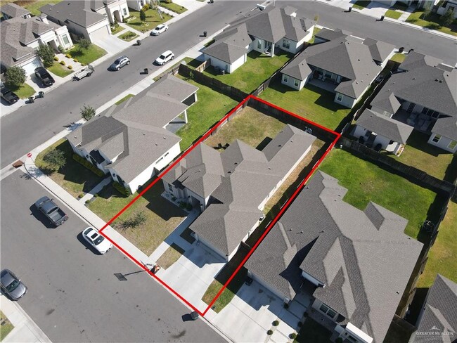 Building Photo - 23 Yarrow St