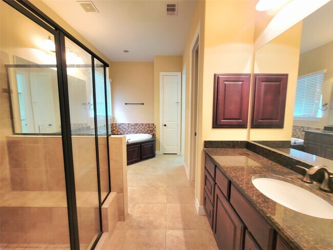 Building Photo - 4707 Burclare Ct