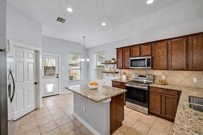 Building Photo - 16316 McAloon Way