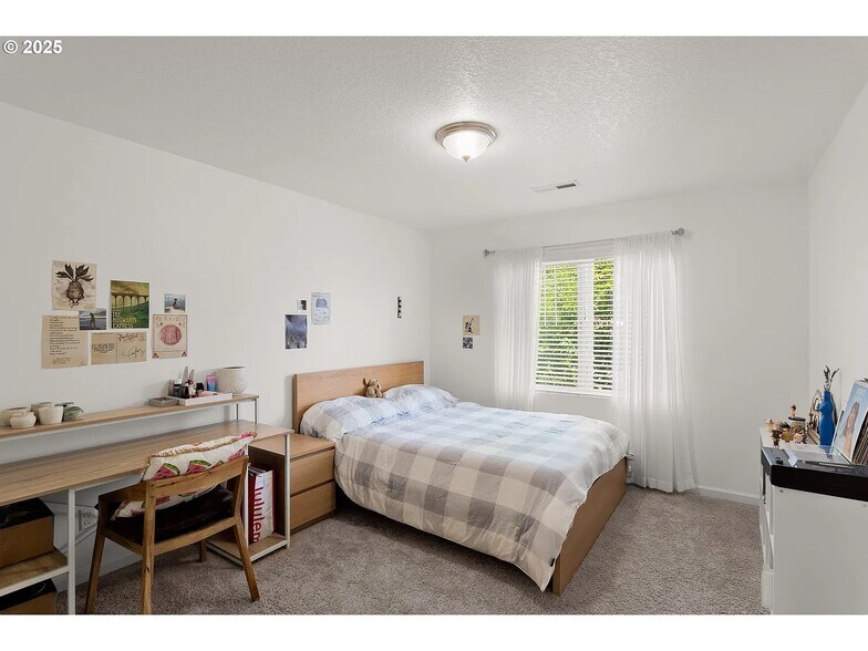 Bedroom2 - 16954 NW Antonio St