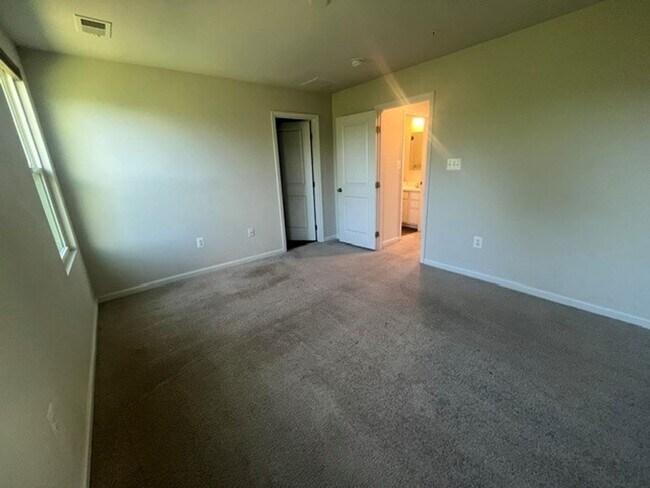 Building Photo - 21830 Primrose Willow Ln
