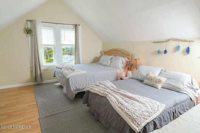 Primary Photo - 49 2nd Ave