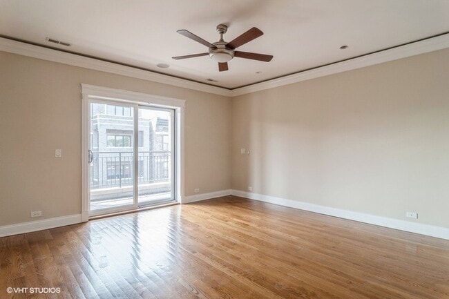 Building Photo - 2904 W Belmont Ave