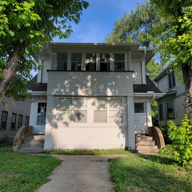 Building Photo - 2011-13 Pierce St
