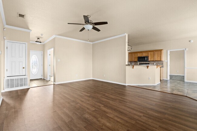 Building Photo - 411 Atlas Ave