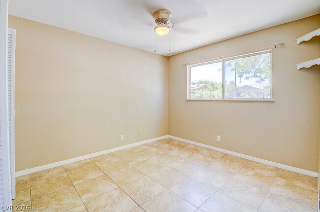 Building Photo - 3990 E Syracuse Dr