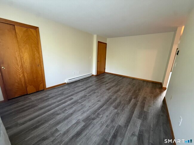 Building Photo - 463 Pierpont Rd