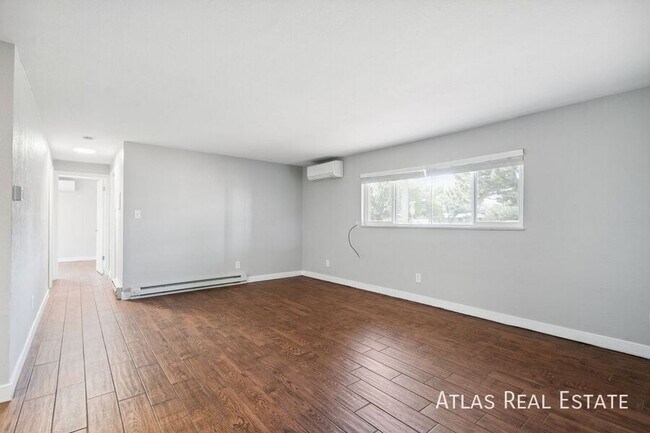 Building Photo - 1705 30th St