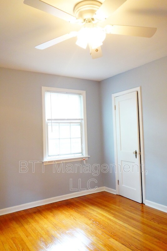 Building Photo - 8007 Garland Ave