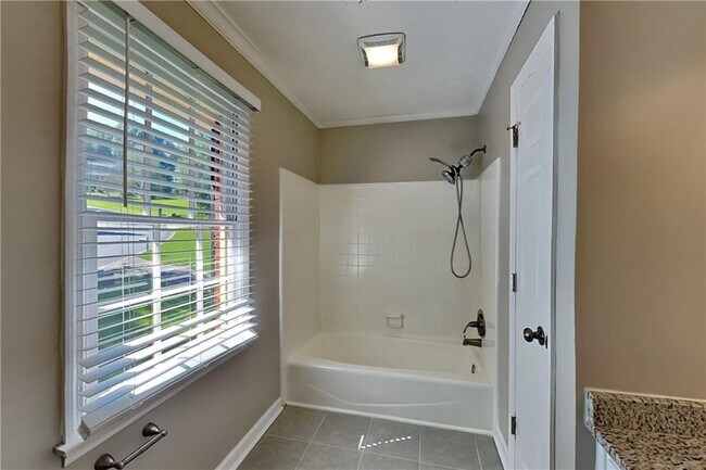 Building Photo - 3940 Camrose Pl