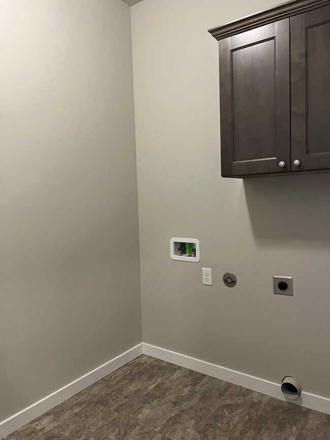 Building Photo - 1214 Starlight Loop