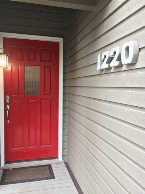 Building Photo - 1220 100th Pl NE