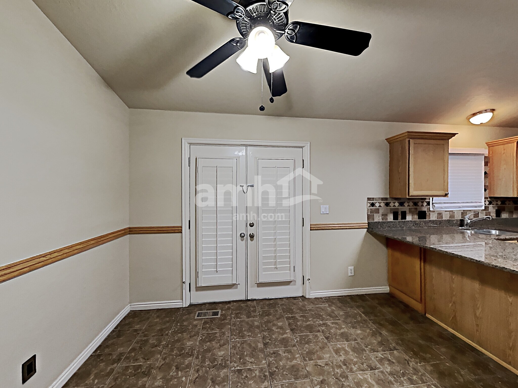 Building Photo - 1428 S 2850 E