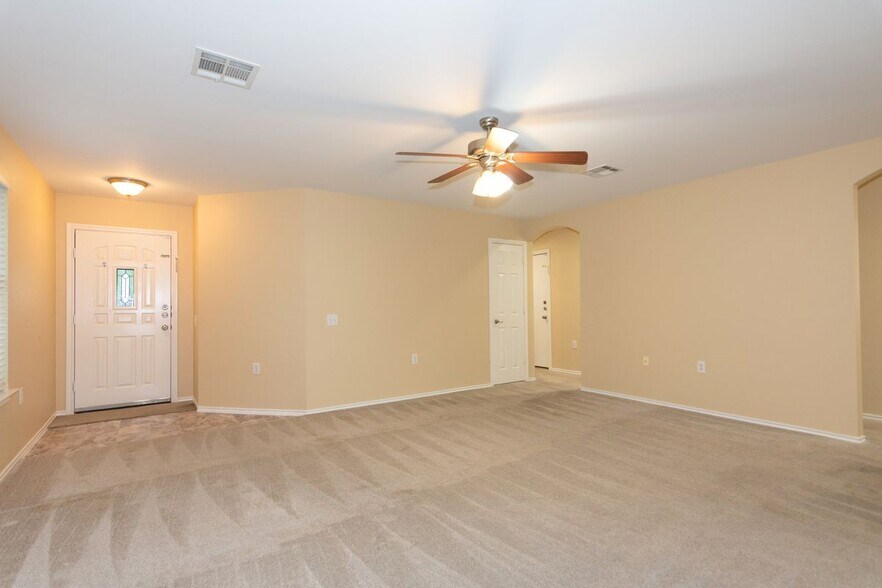 Building Photo - 7612 Cayenne Ln