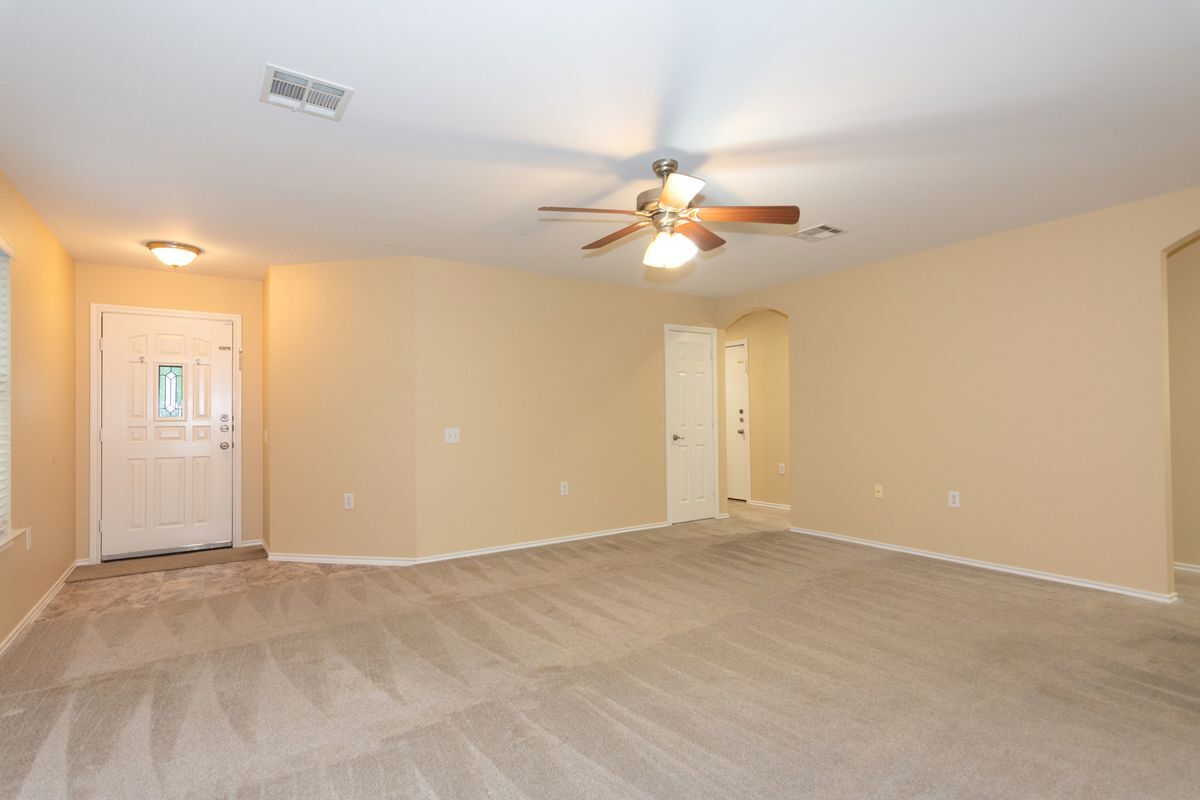 Building Photo - 7612 Cayenne Ln