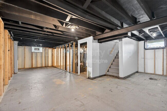 Building Photo - 257 Glen Garry Rd