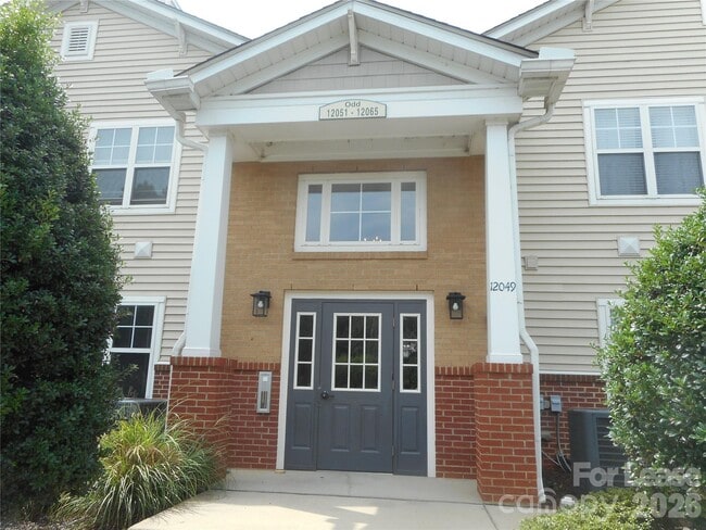 Building Photo - 12057 Copper Mountain Blvd