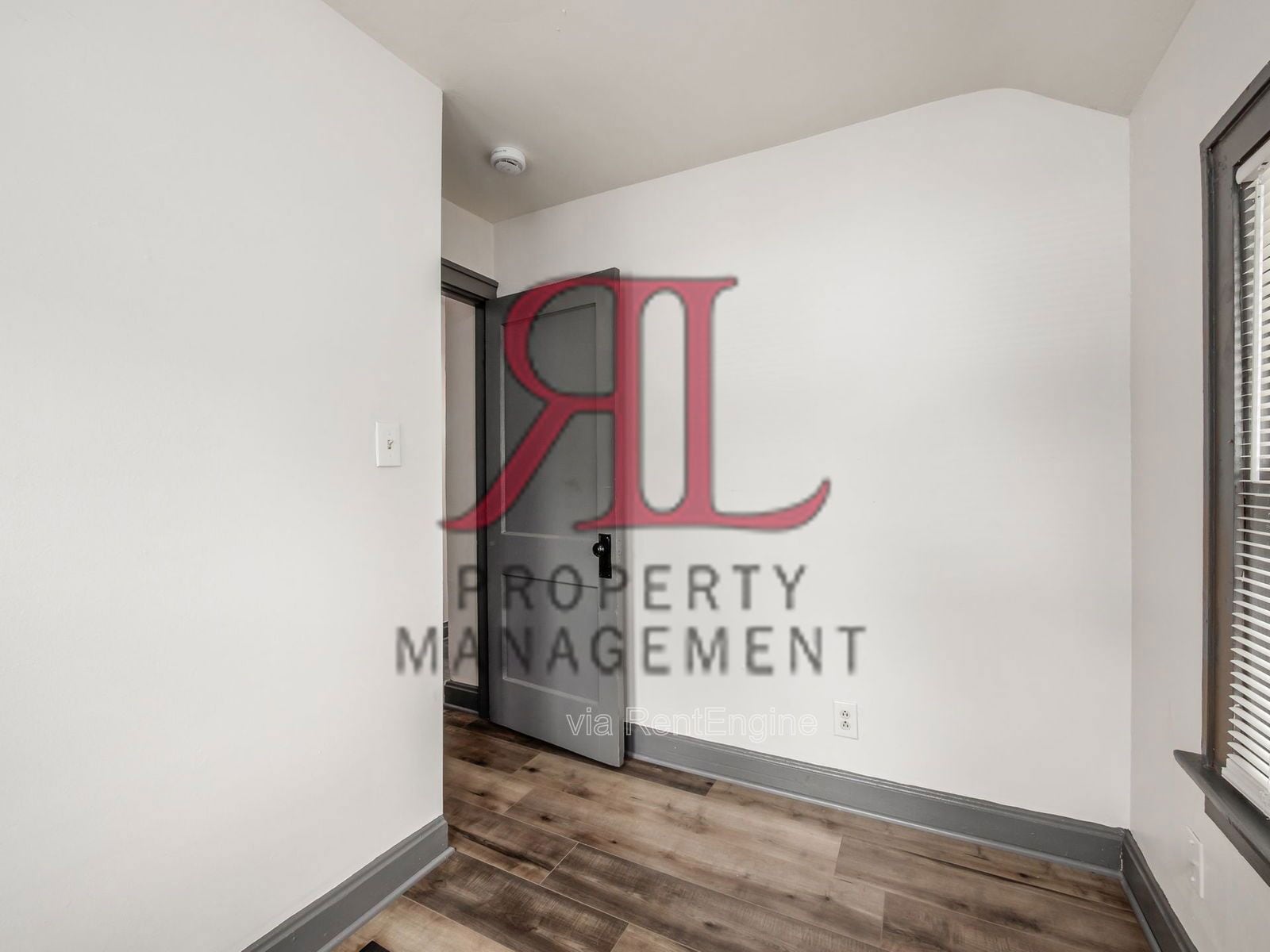 Building Photo - 439 Eldridge Ave