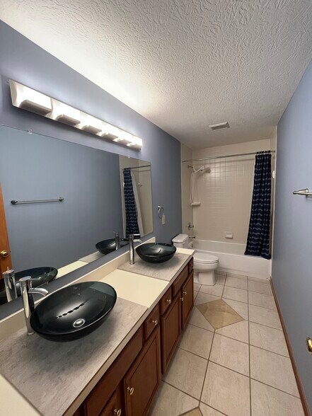 Building Photo - 7960 Compton Ct
