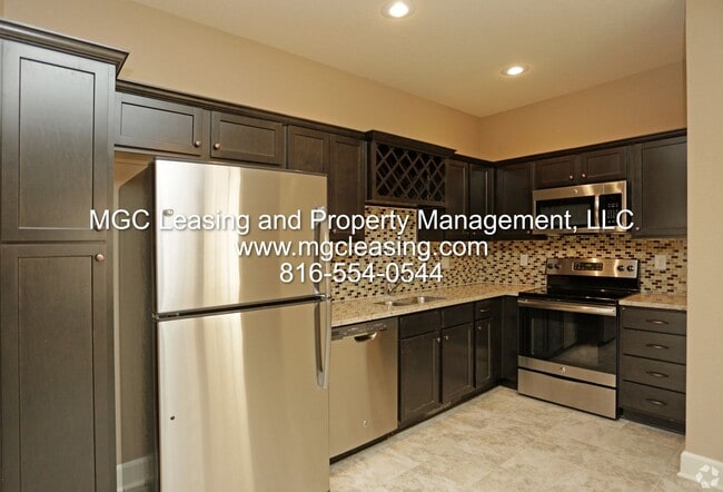 Building Photo - Where comfort meets convenience in a commu...